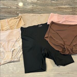 SPANX Beige Shapewear 6 various slim wear shorts sz L